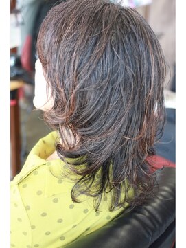 オーバーキャプテンネイキッド(OVER CAPTAIN NAKED) 艶ミセスのセミロングパーマスタイル×ダメージレスヘナカラー