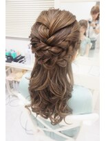 リサ 恵比寿(risa.)&nbsp;お呼ばれゆるふわハーフアップ