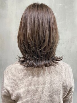 アイティーバイアルバム 下北沢店(IT by ALBUM) オリーブアッシュくびレイヤー_アースカラーくびれヘア_ba378172