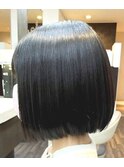 ストレートミニボブ×20代30代切りっぱなしカット
