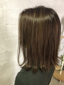 ルミアン(lumian) 外ハネストレート