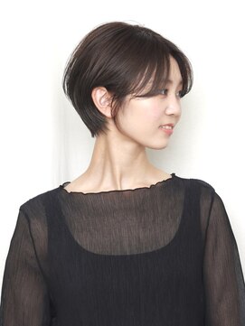 ピークアブー アヴェダ 池袋東武(PEEK-A-BOO AVEDA) ナチュラルハンサムショート、くびれショート