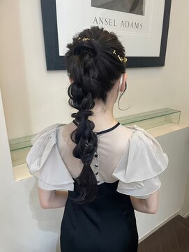 ニューミー(new me) あみおろしポニーstyle