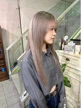ヘアーデザイン アルエ(HAIR×design ARUE) グレージュ/グレージュアッシュ/レイヤーロング/20代/30代/40代