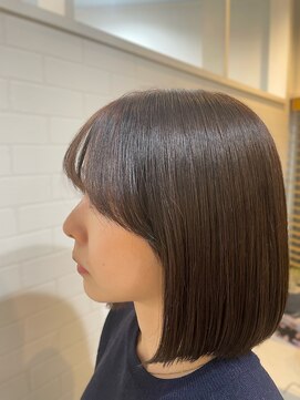 リブレ(LIBRE+hp) 前下がりボブ