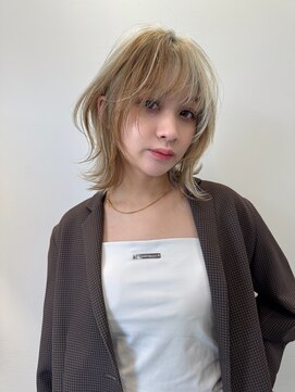 サンク 原宿 表参道(cinq) ハイトーンレイヤーボブミディアムレイヤーショートウルフボブ