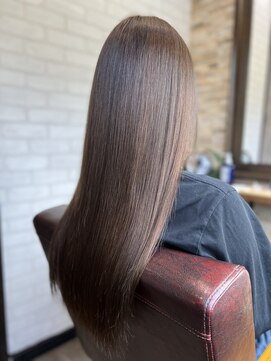 アトリエナガノ(atelier nagano) ニュアンスカラー/センターパート/ツヤ髪スタイル/ブルージュ