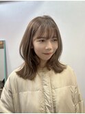 切りっぱなし×ベージュカラー