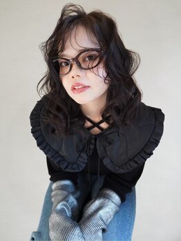 トナリ(tonari)の写真/都通/中州通近く◆髪質やクセを見極めてtrendを取り入れた垢抜けパーマに＊簡単スタイリングで再現性も♪