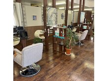 ビーエフサロン 大森町店(B×F SALON)の雰囲気（半個室風のお席でゆったりお寛ぎいただけます）