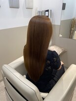 シュヴーブリヤン(cheveux brillants)&nbsp;「再現性100%の艶髪」広がりが落ち着いた美髪縮毛矯正の仕上がり