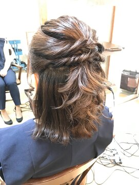 ロカット サロン(Roquat Salon) ストレートハーフアップアレンジ 【ヘアアレンジ  立川/立川南】
