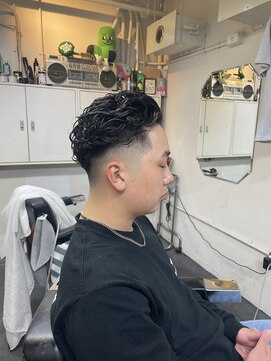 メリケンバーバーショップ フクオカ(MERICAN BARBERSHOP FUK) バックスタイルパーマフェード