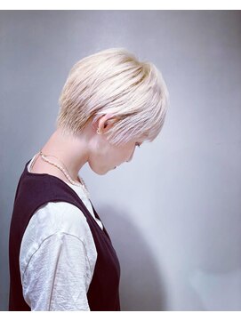 コト(coto) ショートボブ