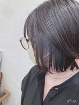 ナウラ(Naurra)&nbsp;インナーカラー×ミニボブ