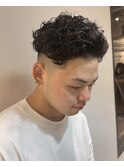 スキンフェードリバースパーマ