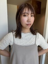 メゾンシアー(Maison Sheer) 淡いベージュ×レイヤー