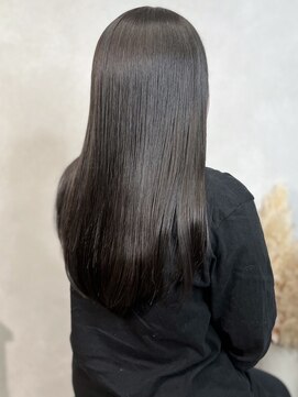 ミュラ(mulah) 就活カラーダークグレージュ＊艶髪ストレート透明感カラー