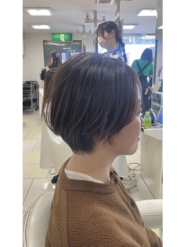 ショコララテ 頭が小さく見えるミニショート！