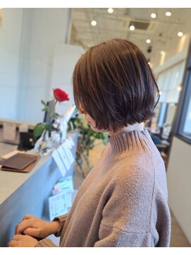 トイズファクトリー(Toys Factory) チョコレートブラウン×レイヤーボブ