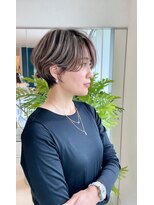 ハルキミナト メゾン(HM MAISON)&nbsp;30代40代50代耳かけショート前髪なしハンサムショートカット