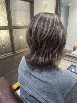 ミリ 千歳烏山(Mili CARE&SPA) 筋感バッチリ・ハイライトスタイル