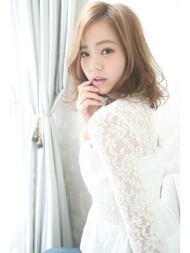 アイニティ(Inity) ☆Inity☆鎖骨で揺れる柔らか女っぷりミディ