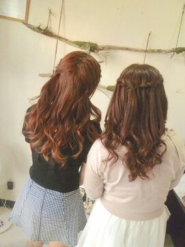 ヘアセットサロンエッジ(Edge) お友達とライブにお出かけヘアセット