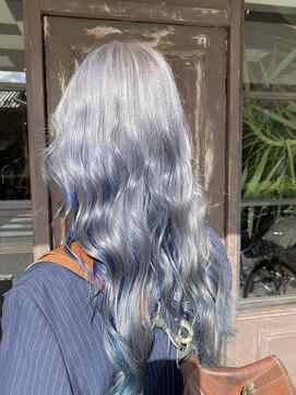 ヘアースタジオ エフ(Hair studio f) シルバー×シアンブルーby平松