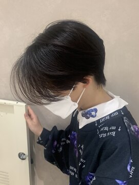 ヘーゼル 博多(HAZEL.) KOBA/ぱつっとハンサムショート×ブルーブラック