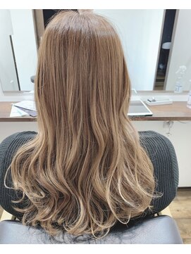 チャコア(chacoa) 髪質改善+ハイトーンベージュグラカラー☆丹羽