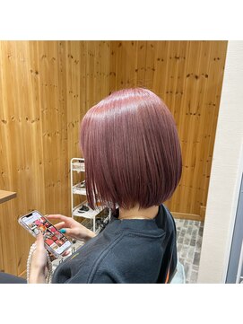 ルシール バイ アリア(Lucir by aria) ショートボブ×ピンクベージュ 渡邊