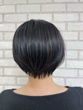 アッシュ 稲田堤店(Ash) 丸みショートボブ