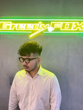 グリーディーフォックス 代々木(Greedy FOX) 波巻き/ハイライト/マッシュパーマ/ウルフ[シェービング]