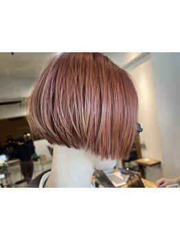 【代官山】工夫を凝らした透明度カラーやハイライトなどで自然なセンスの良さを感じる髪色に！