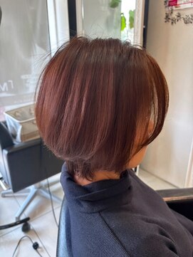 ディアンヌ(Dianne) 大人可愛いピンクベージュショートボブ【Dianne_辻本】