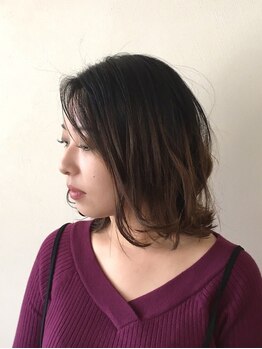 hispanic HAIR独自のドライカットで、ナチュラルかつ貴方らしさが光るヘアをご提案。