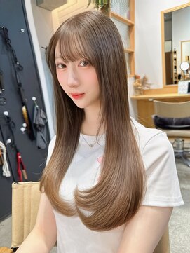 髪質改善トリートメントで叶う美髪ストレート　艶髪　前髪　