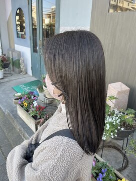 オリーブグレージュ/赤み消し/グレージュ