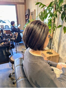 ヘアードレスビュー(hair dress V.I.E.W) ナチュラルハイライトで上品に白髪ぼかし♪