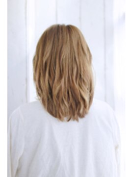 トランクイルグラフ(TRAN9UIL graph) スウィートマッシュ艶ウルフ