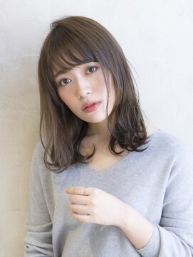 大人可愛いミディアムヘア 小顔カットのザシーバイアフロート L ザ シー 橋本 The C のヘアカタログ ホットペッパービューティー