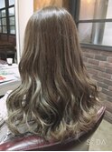 伸ばしかけマットアッシュ
