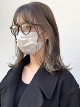 ヒート バイ アンカットラウンジ 渋谷(HEAT by UNCUT&LOUNGE) ミルクティーカラー/インナーカラー/ケアブリーチ/［渋谷］