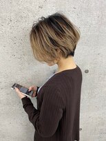 イキ 表参道(iki omotesando)&nbsp;モード/無造作ウェーブ/大人ガーリー[表参道駅]