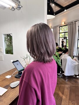 ニル(NiL) ラベンダーベージュ