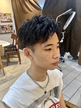 テトラ バイ ネオリーブ 横浜西口店(tetra by neolive) メンズカット　刈り上げショート　スパイキーショート　横浜