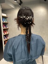 【お呼ばれスタイル】タイトアレンジ「カチモリヘア」