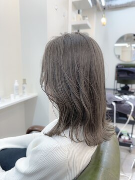 ライズ バイ レボ 柏店(RISE by REVO) くびレイヤーボブルフ/ブリーチなし透明感カラー