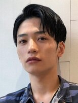 エリマ 横浜西口(elima)&nbsp;横浜西口センターパートニュアンスパーマフェザーショート緩め